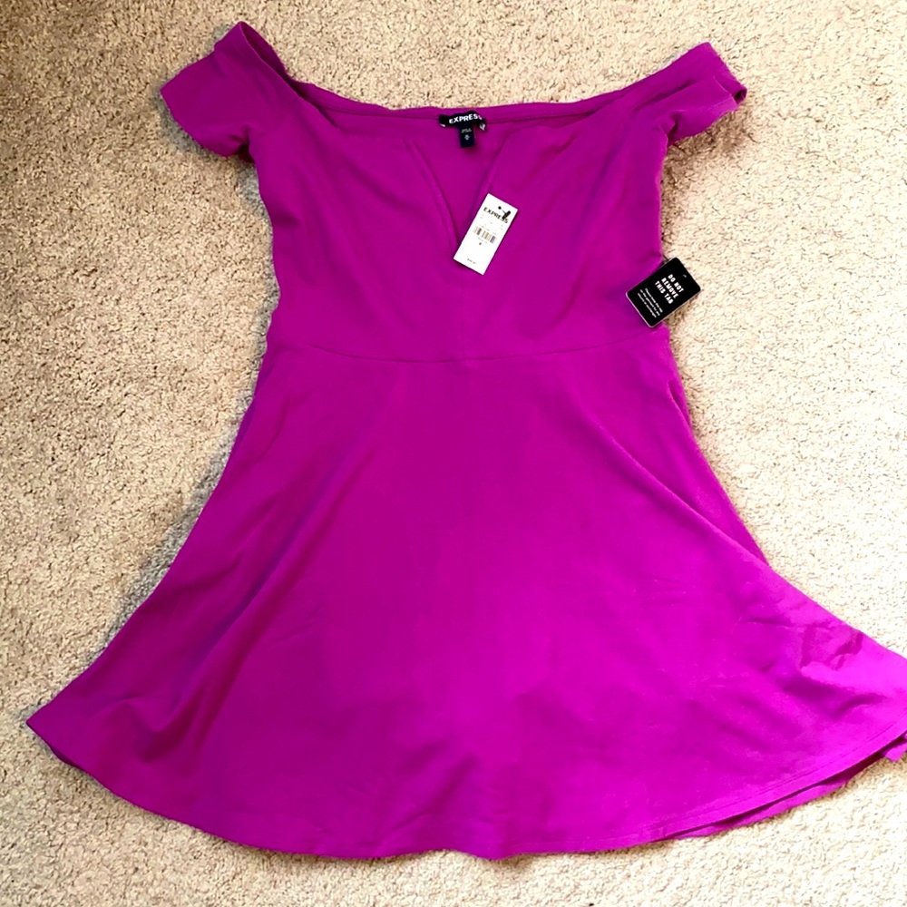 NWT: Off-Shoulder, Deep V Romper (looks like a dress!)💜